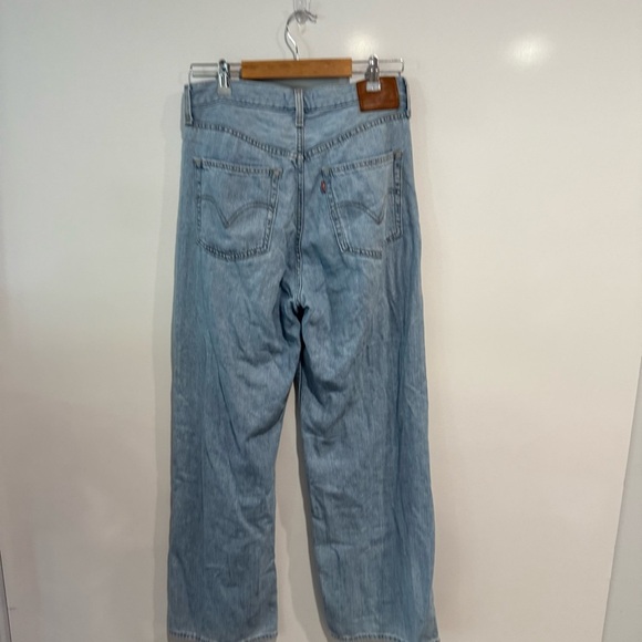 Levi's High Rise Loose Jean - Picture 7 of 14
